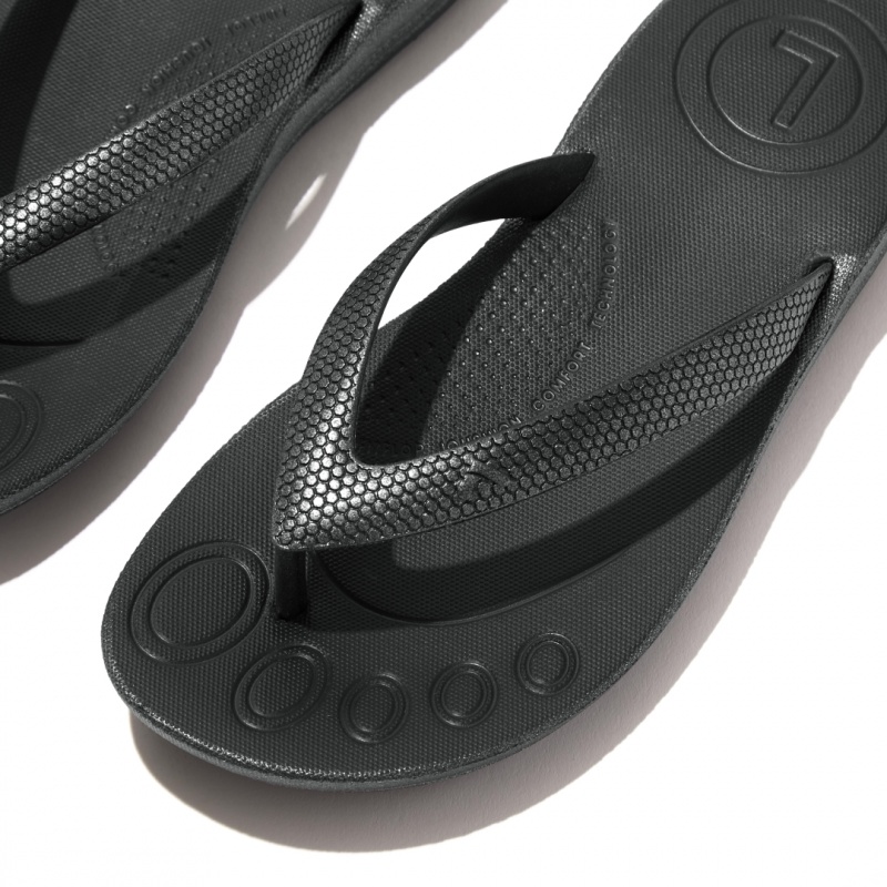 Black Fitflop Iqushion Rubber Kids' Flip Flops | MY-AVRZFB580