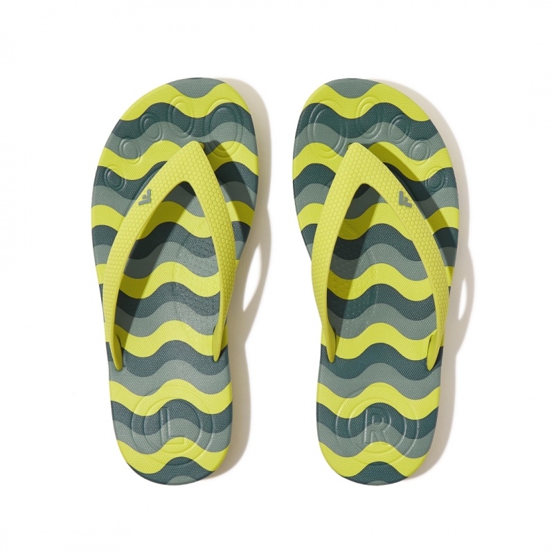 Light Green Fitflop Iqushion Rubber Tpu Kids' Flip Flops | MY-KHQINV472